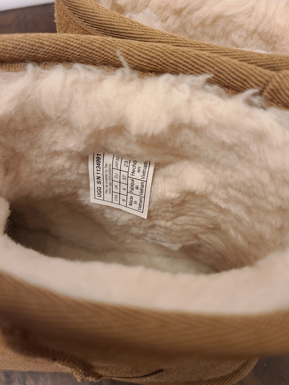 UGG Classic Mini Platform - Picture 8 of 9